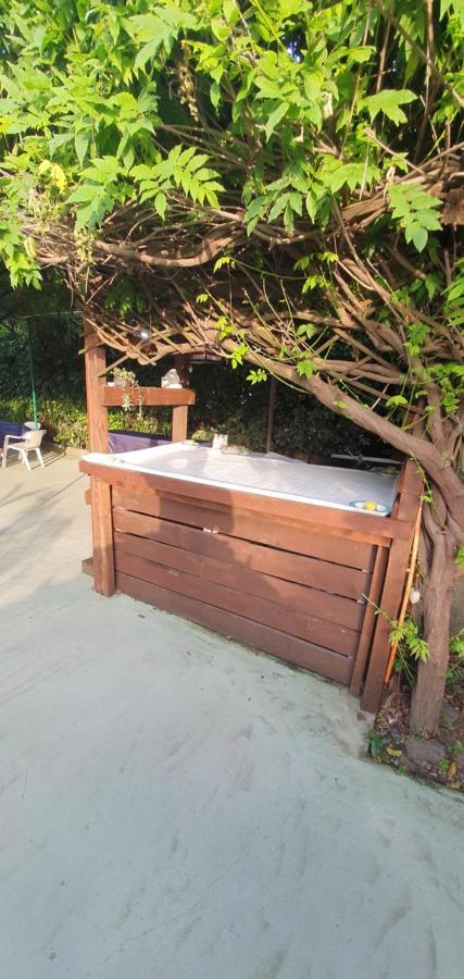 Ferienwohnung Al Rifugio Montecorvino Pugliano Exterior foto