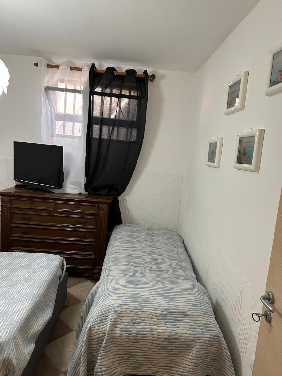 Ferienwohnung Al Rifugio Montecorvino Pugliano Exterior foto